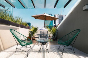 Stunning PH with Private Roof Terrace